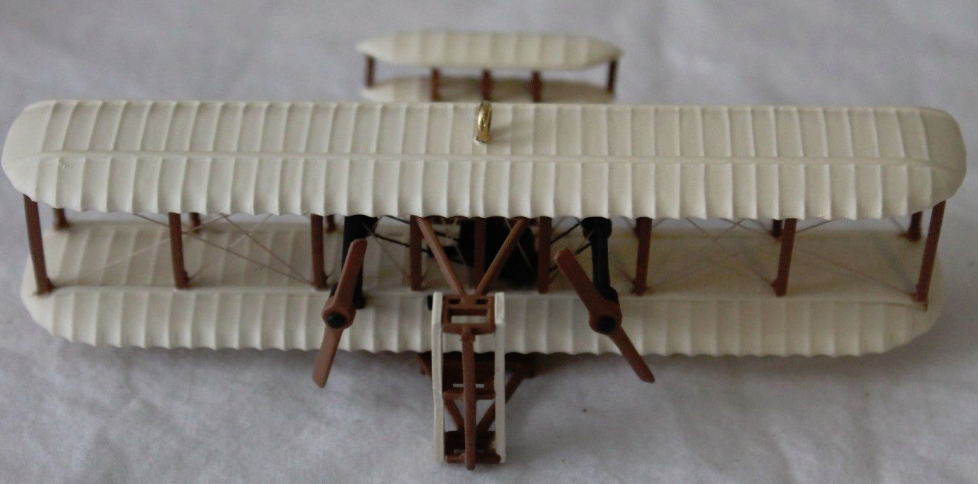 Hallmark Keepsake The Flight at Kitty Hawk Skys The Limit Ornament In Box 1997