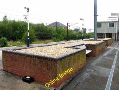 Photo 6x4 Gardens or Ballast storage Grantham  A few roses would be nice! c2013