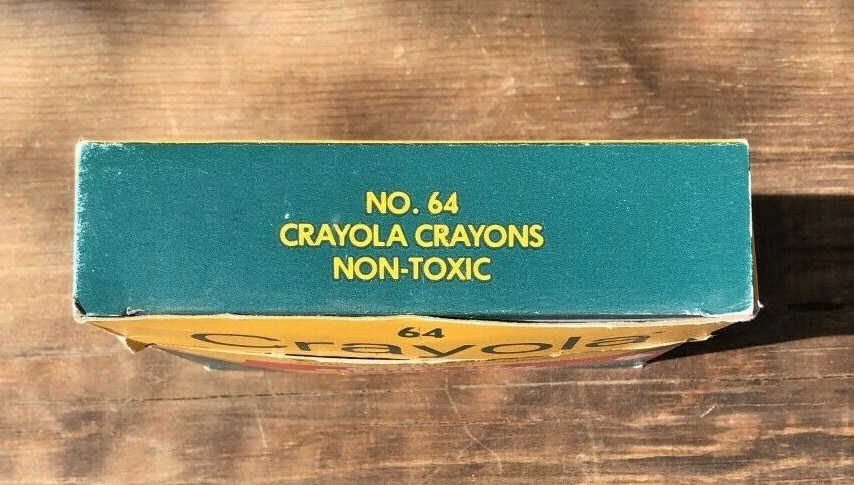 **Vintage CRAYOLA CRAYONS 64 Binney & Smith Brilliant Colors Made USA !!**
