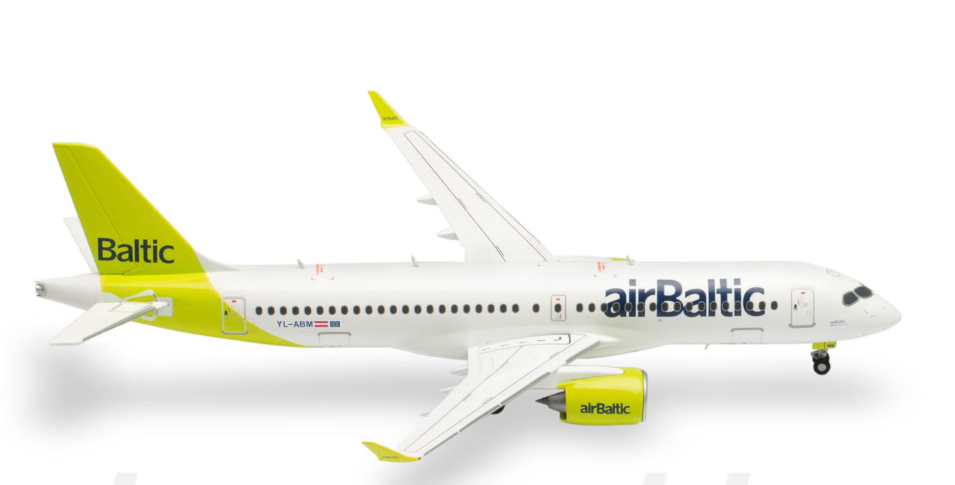 航空機・ヘリコプター 1/200 herpa airBaltic Bombardier CS300