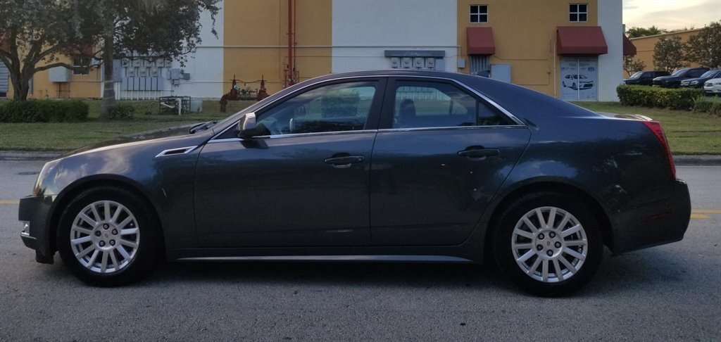 Owner 2010 Cadillac CTS Luxury 3.0 87667 Miles Blk 4d Sedan  Auto