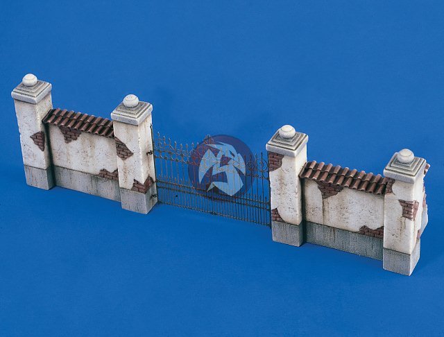 Verlinden 1/48 Park Wall Section with Gate [Resin and PE Diorama Model kit] 2340