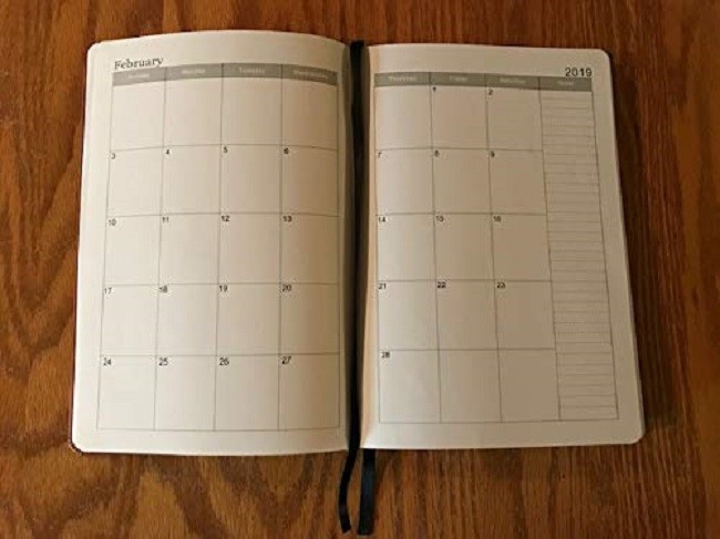 2019 Weekly-Monthly Planner with Pen Holder 5.75