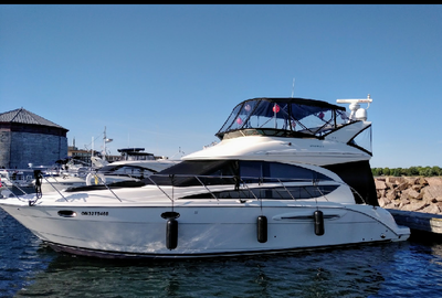 2012 Meridian 391 Cruiser w/ Flybridge - Twin Diesel