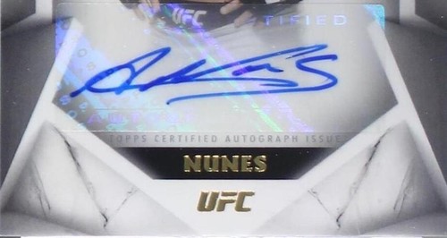 2020 Topps UFC Striking Signatures - Amanda Nunes #STS-AN