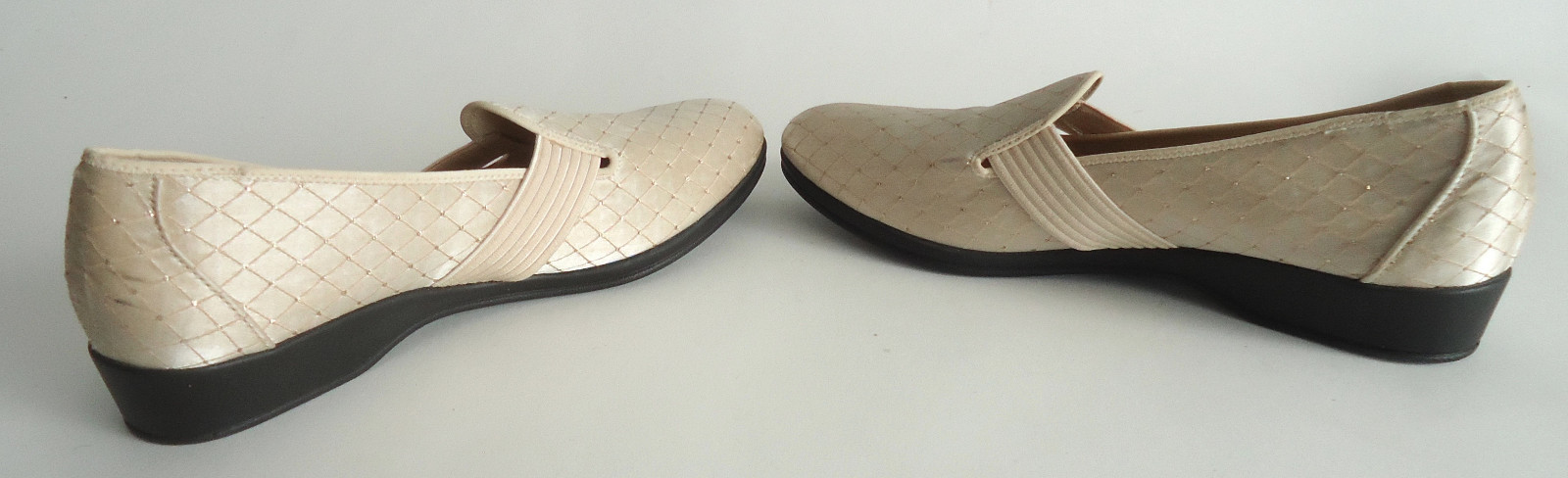 Mid Century Champagne & Gold Satin Boudoir Slippers 8