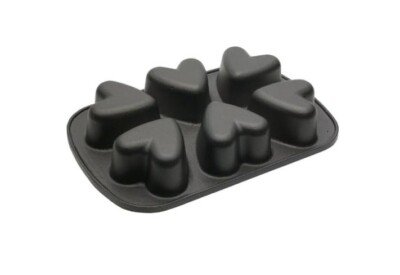 Nordic Ware  Cast Aluminum Heartlette Pan Model 53437