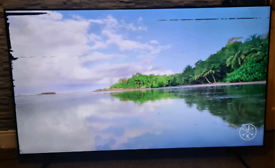 Smart tv Samsung 4k UHD 65 Inch MARKS ON SCREEN