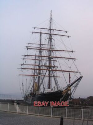 PHOTO  RRS DISCOVERY CAPTAIN ROBERT FALCON SCOTT SAILED THE ROYAL RESEARCH SHIP