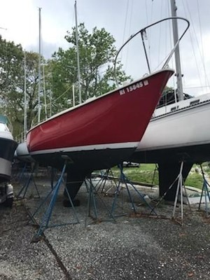 1975 Pearson 30 sailboat complete with mast and sails- Needs work -NO RESERVE