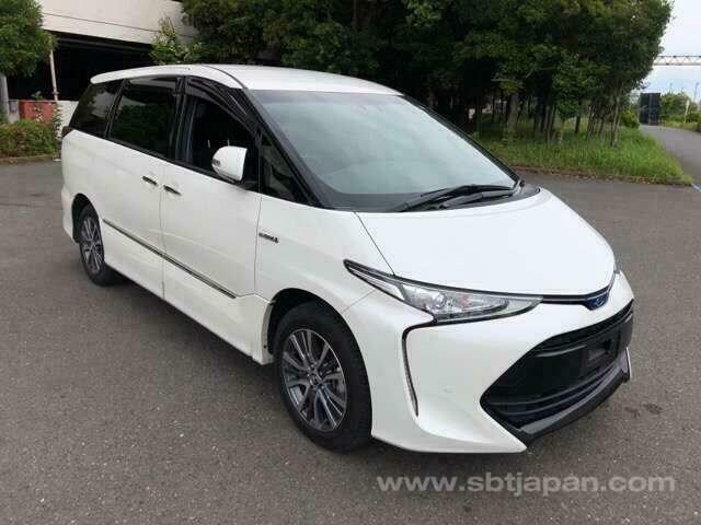 Toyota estima 2016