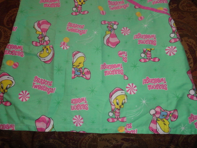 Womens Tweety Bird Scrub Tops,2 Size Medium,Great Condition.