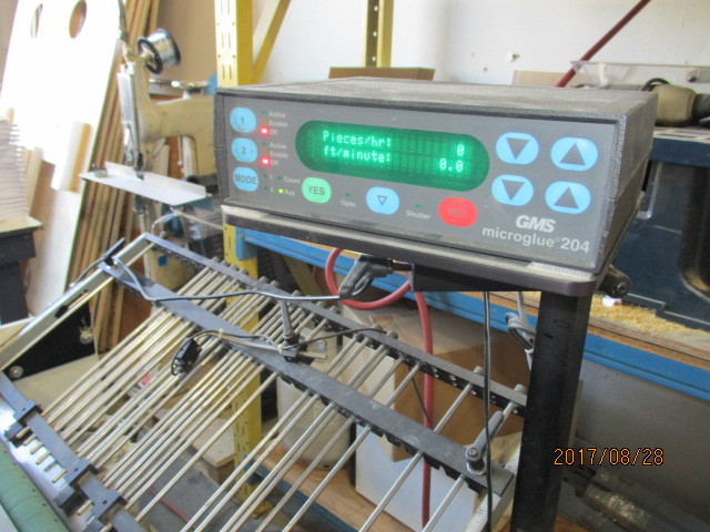 Folder gluer for Presentation  Folder by Universal Made in U.S.A.