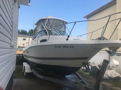 2000 wellcraft coastal 24ft tournament series. Walk around fishing boat.