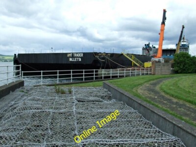 Photo 6x4 AMT Trader at Port Glasgow Berthed at Newark Quay, within Fergu c2014
