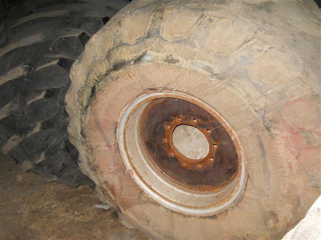 4x4 farm  sprayer terra gator row crop