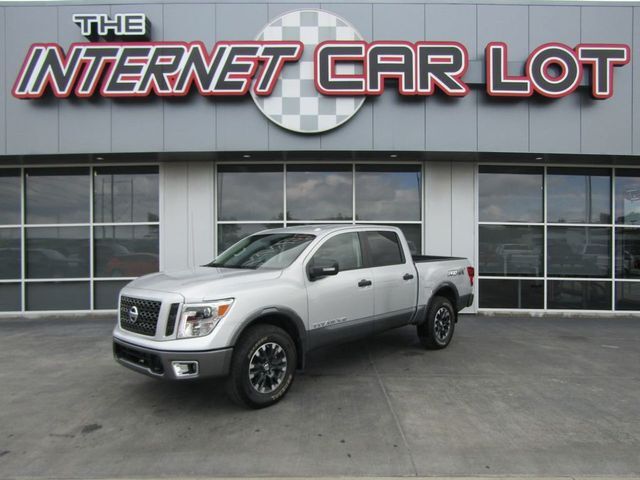 2019 Nissan Titan Crew Cab, Gun Metallic with 2924 Miles available now!