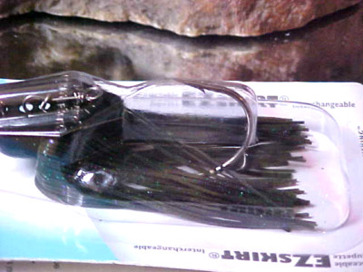 (1) Z-MAN ORIGINAL CHATTER BAIT 3/8OZ CB38-66 in CANDY CRAW for BASS/PIKE 