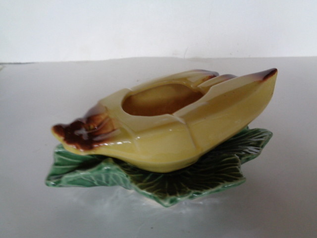 Rare! Vintage Original McCoy Bananas Planter. Very Nice Look!