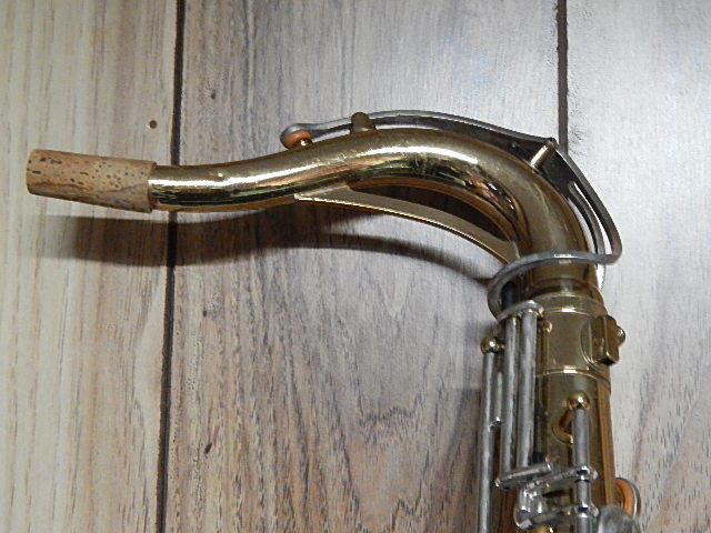 Vintage Selmer Bundy Tenor Saxophone Serial # 1019541 with Hard Carry Case