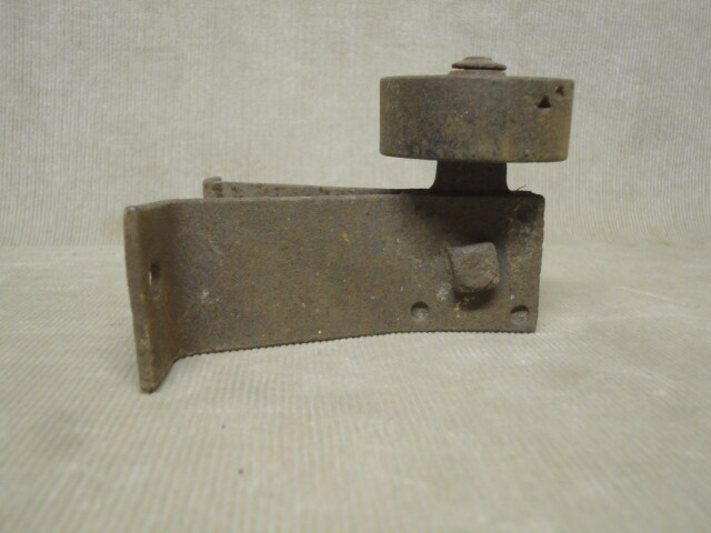 Early Rolling Barn Door Bottom Roller Guide for Door on Hanger Track Pocket Door