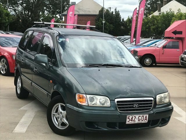 Hyundai trajet 2002