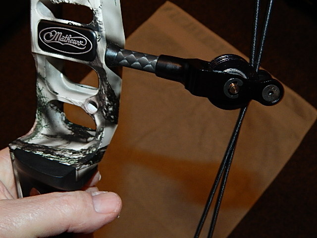 Mathews Triax Bow RH 60-70 Draw Weight 27