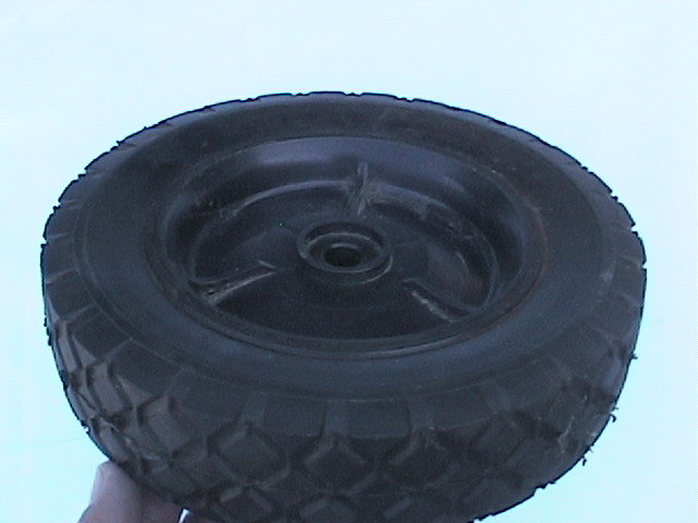 1  Rubber tires and palstic rim wheel  8