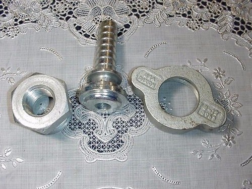 Dixon B-12 Boss Connector Fitting 3/4 Inch Barbed Hose Quick to 3/4