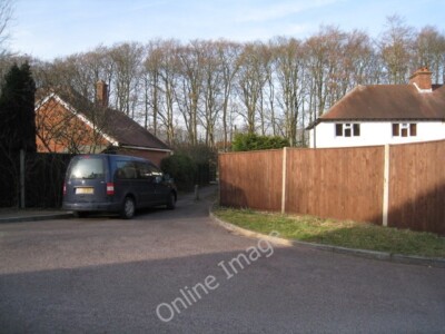 Photo 6x4 Cut through off Napoleon Drive Basingstoke Linking with Welling c2010