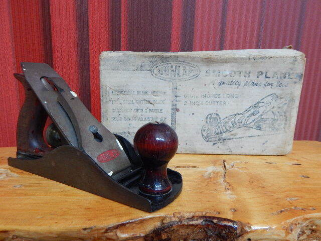 Vintage Dunlap No. 3733 Smooth Wood Plane 9 11/16 Inches Long 2" Cutter With Box