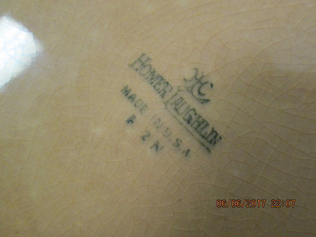 Vintage Mid Century Homer Laughlin 10