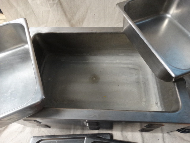 APW / Wyott W-3V Countertop Food Warmer Portable Steam Table Full Pan Size,120V