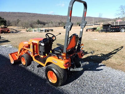 2016 Kubota BX2370 Sub compact Tractor Loader 4X4 Diesel 3 Point Hitch 540 PTO !