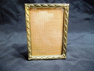 Vintage Ornate Gold Tone Metal 5x7 Picture Frame - Glass Included Attached Easel