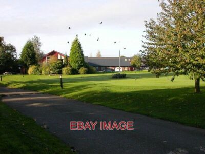 PHOTO  THURLASTON - DRAYCOTE HOTEL CROWS ABOVE THE PUTTING GREEN NEAR WHITEFIELD
