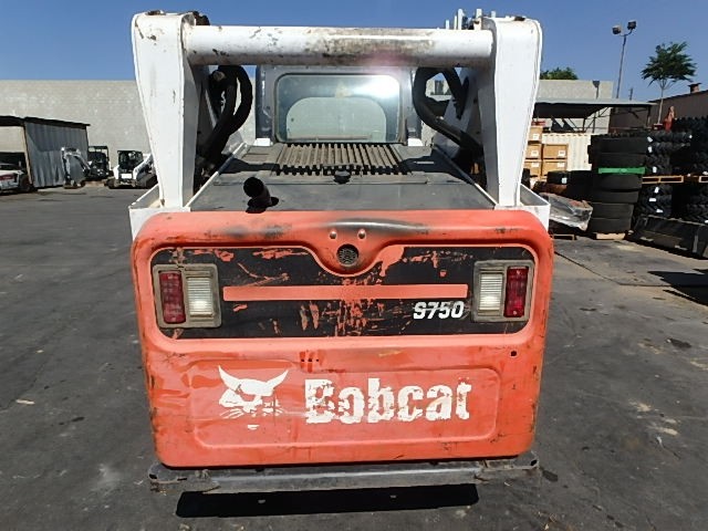 BOBCAT S750