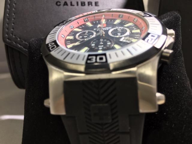 Pre-owned Swiss Military Calibre Men's Hawk Chrono Black Dial / Red Inner Bezel Watch