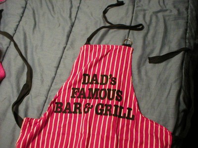 DAD'S FAMOUS BAR & GRILL APRON  USA MADE  NOW DESIGNS
