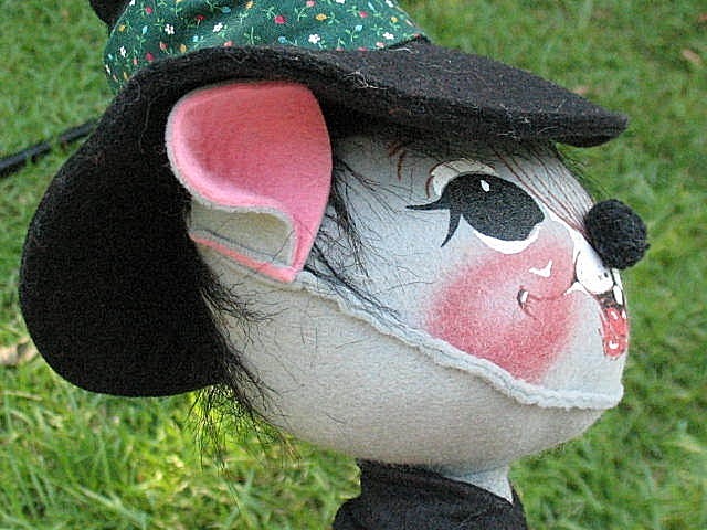 ? Vintage '88  1964 Annalee Halloween Mouse Witch Doll w/ Trick or Treat Bag EUC
