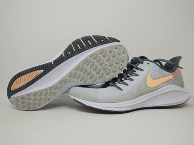 

Кроссовки для бега Nike Womens Air Zoom Vomero 14, чистая платина/малиновый, 7 B(M) США, Pure platinum/crimson
