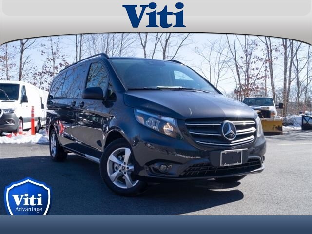 2023 Mercedes-Benz Metris Passenger Passenger 4dr Mini-Van 1 Miles Dk. Gray 2.0L