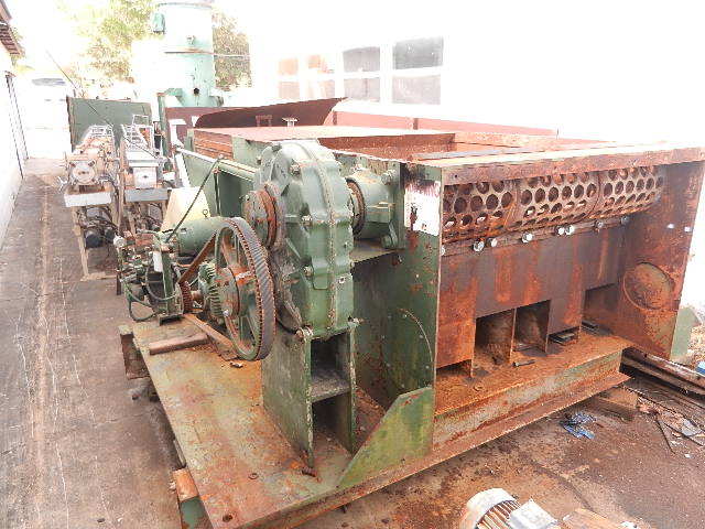 Montgomery  Shredder Model 60 LRW