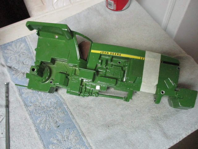 1/16 Original EARLY John Deere tractor part bare body casting 4850