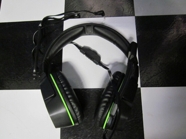 LOT - XBOX ONE 1610, 1626 STEREO HEADSET - AFTERGLOW XBOX ONE HEADSET LVL 3