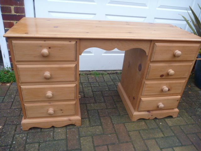 Solid Pine 8 Drawer Dressing Table Stool In Bracknell Berkshire