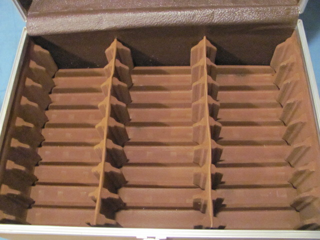 VINTAGE...8-Track tape storage box/carrying case Tan (holds 24)