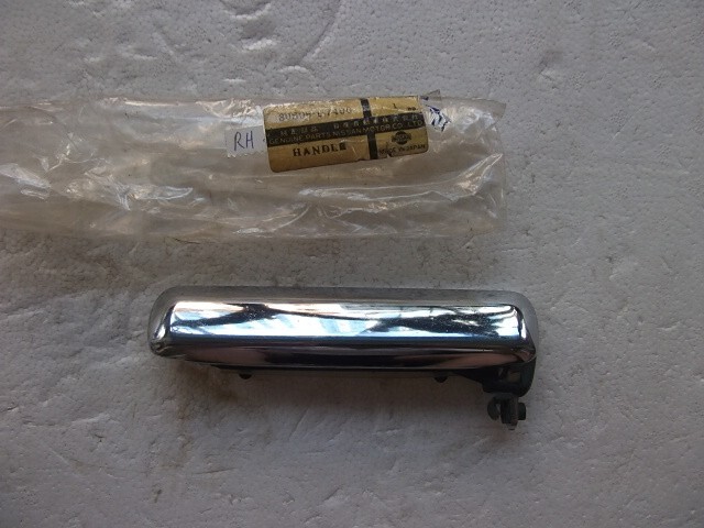 FITS NISSAN BLUEBIRD 810 FRONT OUTER DOOR HANDLE RH (GENUINE