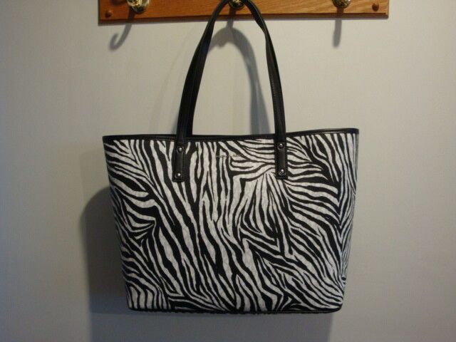 NWT Michael Kors Zebra Signature Carter Large Open Tote bag