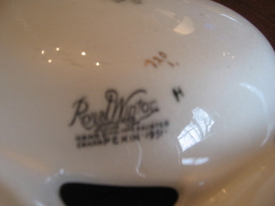 ROYAL WINTON serving dish GRIMWADES MADE IN ENGLAND DESIGN PEKIN 1951